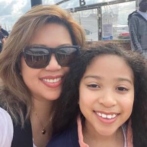 Meet your Posher, Dee